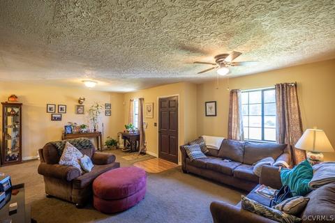 707 Nottoway Ave, Blackstone, VA 23824 photo 7
