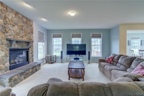 10231 Brading Ln, Midlothian, VA 23112 photo 7