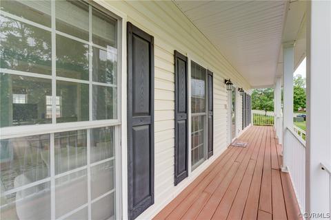 10231 Brading Ln, Midlothian, VA 23112 photo 2