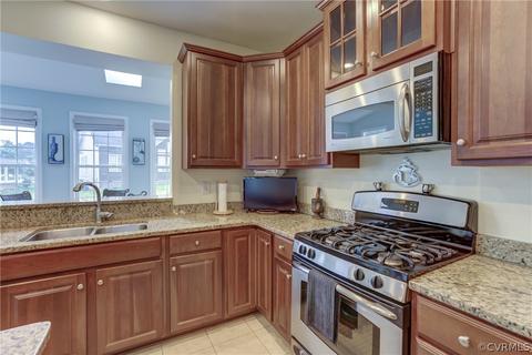 10231 Brading Ln, Midlothian, VA 23112 photo 13