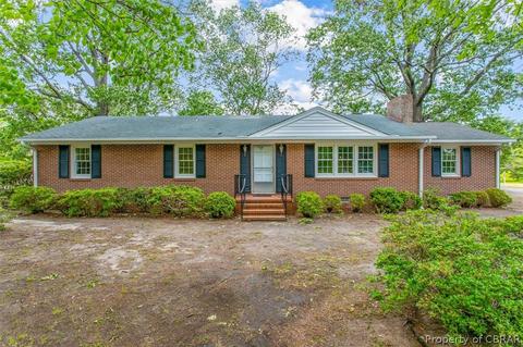 7605 Tyndall Dr, Gloucester Point, VA 23062 photo 1
