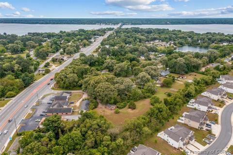 7605 Tyndall Dr, Gloucester Point, VA 23062 photo 41