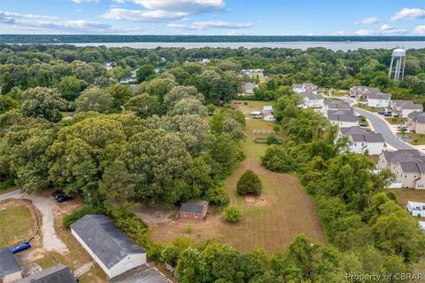 7605 Tyndall Dr, Gloucester Point, VA 23062 photo 38