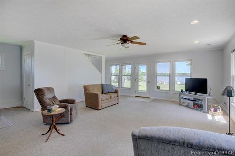 12033 Roane Ave, Gloucester, VA 23061 photo 10