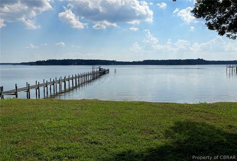 6102 Ware Neck Rd, Gloucester, VA 23061 photo 9