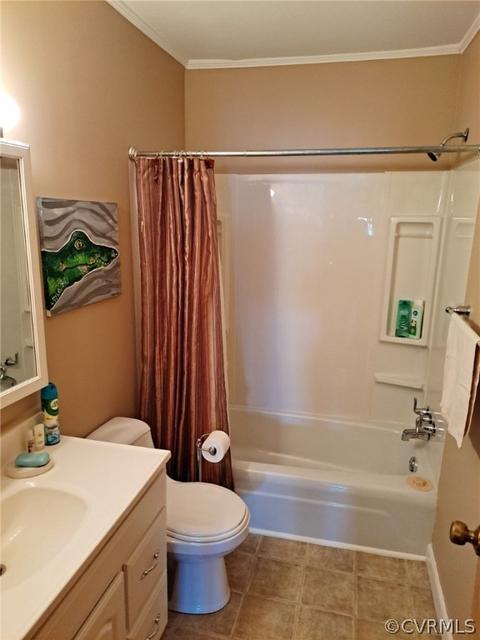 6215 Holly Trl, Gloucester, VA 23061 photo 15