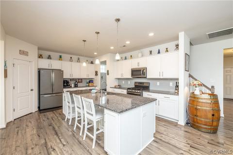 17537 Ruby Lake Ter, Moseley, VA 23120 photo 8