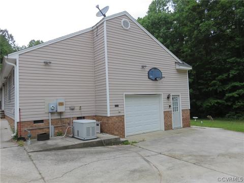 6476 Parrish Rd, Providence Forge, VA 23140 photo 11