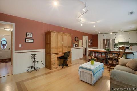 6936 Fox Ln, Gloucester, VA 23061 photo 11