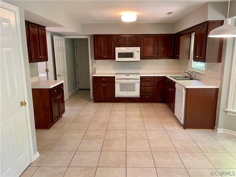 2304 Shadow Ridge Ct, Midlothian, VA 23112 photo 11