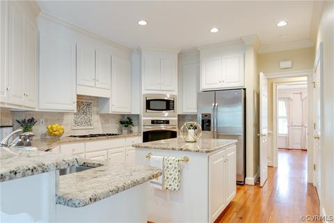 42 E Square Ct, Richmond, VA 23238 photo 14