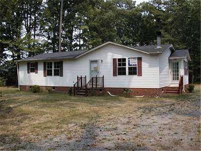 17177 Longview Dr, Smithfield, VA 23430 photo 1