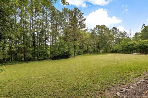 42 Whispering Pine Ln, Bumpass, VA 23024 photo 3