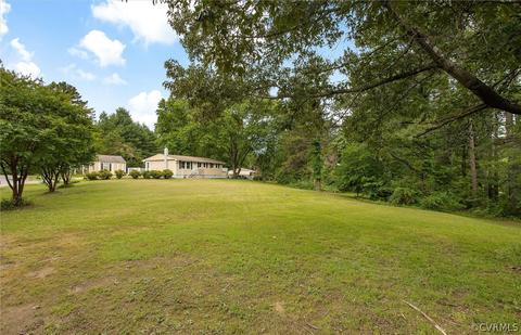 42 Whispering Pine Ln, Bumpass, VA 23024 photo 2