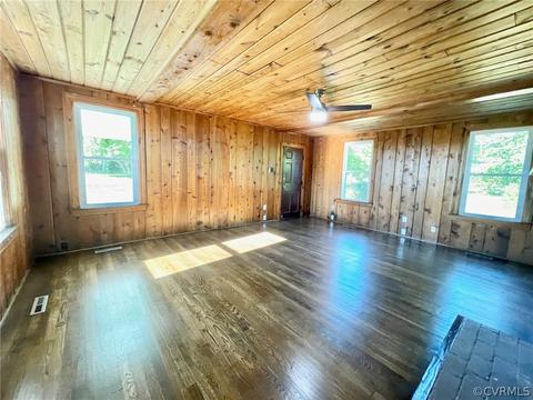 1754 Mill Creek Rd, Wake, VA 23176 photo 6