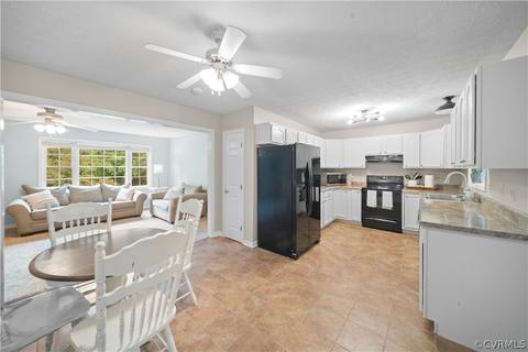 2435 Brookforest Rd, Midlothian, VA 23112 photo 13
