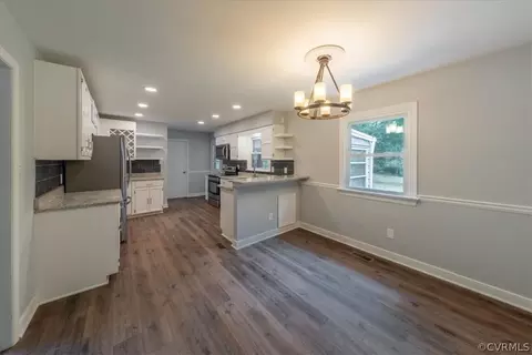 2910 Delfin Rd, Midlothian, VA 23112 photo 14