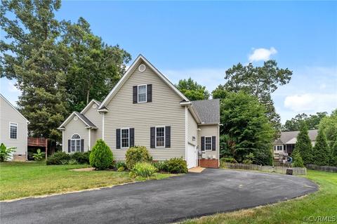8013 Longfellow Pl, Midlothian, VA 23112 photo 3