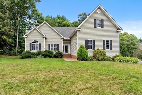8013 Longfellow Pl, Midlothian, VA 23112 photo 1