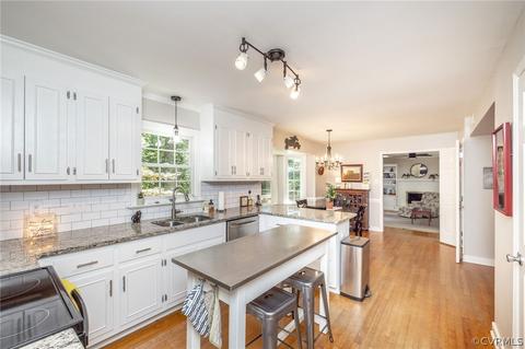 2303 Shadow Ridge Ct, Midlothian, VA 23112 photo 11