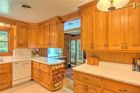 3917 Traylor Dr, Richmond, VA 23235 photo 12