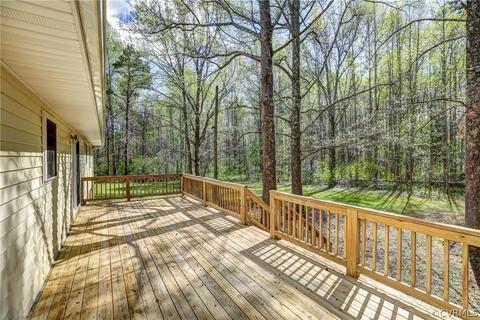 4696 E Grey Fox Cir, Gum Spring, VA 23065 photo 15
