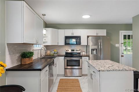 2105 Valley Rd, Chester, VA 23836 photo 8