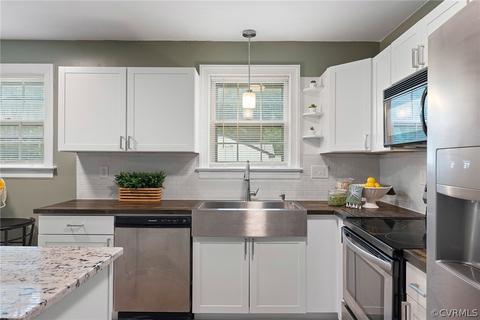 2105 Valley Rd, Chester, VA 23836 photo 9