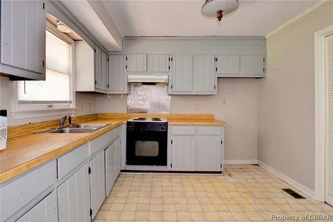 6448 Meadow Dr, Gloucester, VA 23061 photo 8