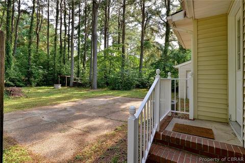 6448 Meadow Dr, Gloucester, VA 23061 photo 12