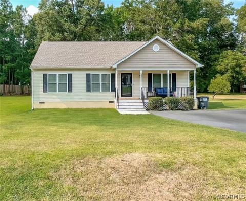 3924 Evelake Rd, North Chesterfield, VA 23237 photo 1