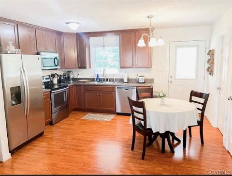 3924 Evelake Rd, North Chesterfield, VA 23237 photo 2