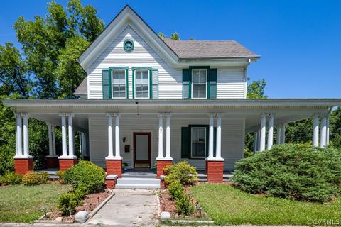 204 SW South West Ave, Blackstone, VA 23824