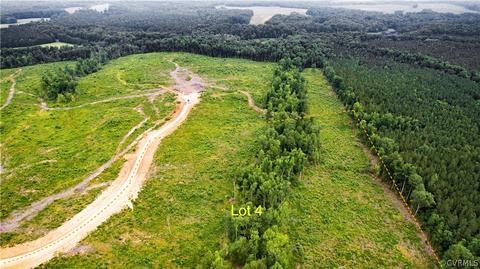 4 Cox Rd, Wilsons, VA 23894
