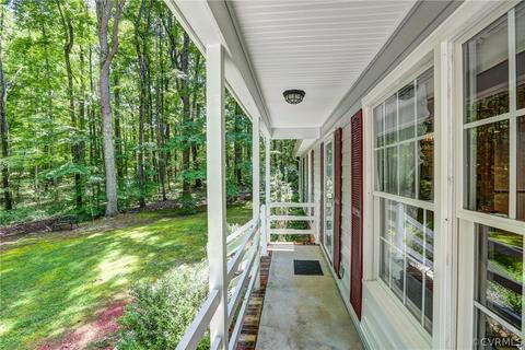 4560 Fox Chase Run, Gum Spring, VA 23065 photo 7