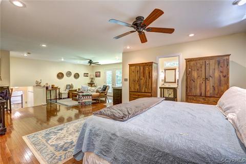 4560 Fox Chase Run, Gum Spring, VA 23065 photo 24