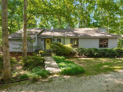 13301 Torrington Dr, Midlothian, VA 23113 photo 2