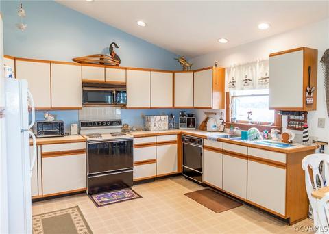 8139 Riverview Dr, Gloucester, VA 23061 photo 16