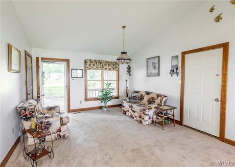 8139 Riverview Dr, Gloucester, VA 23061 photo 10