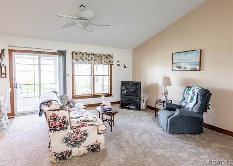 8139 Riverview Dr, Gloucester, VA 23061 photo 12