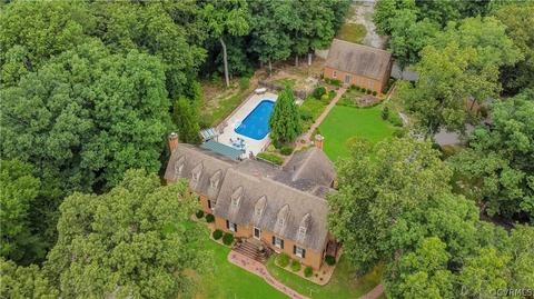 1290 Johns Rd, Carson, VA 23830 photo 3