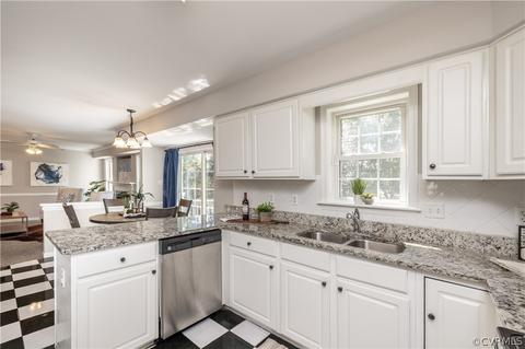 407 Michaux View Ter, Midlothian, VA 23113 photo 16