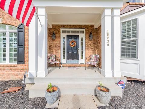 19230 Potomac Crest Dr, Triangle, VA 22172 photo 2