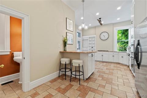 2205 W Grace St, Richmond, VA 23220 photo 10