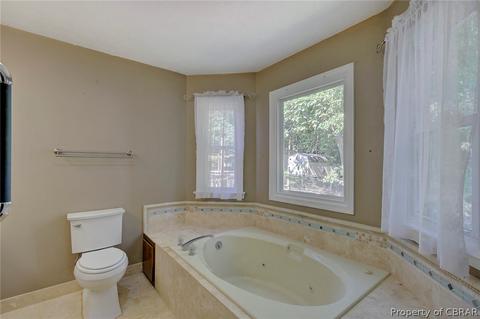 8475 Woodhaven Dr, Gloucester, VA 23061 photo 16