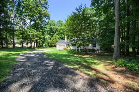 8475 Woodhaven Dr, Gloucester, VA 23061 photo 2