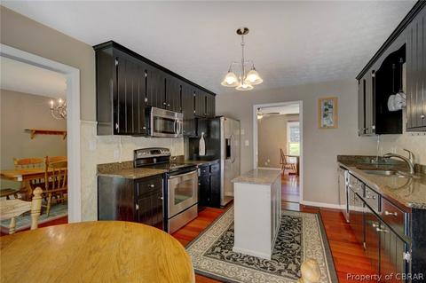 8475 Woodhaven Dr, Gloucester, VA 23061 photo 10