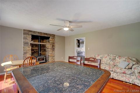 8475 Woodhaven Dr, Gloucester, VA 23061 photo 6