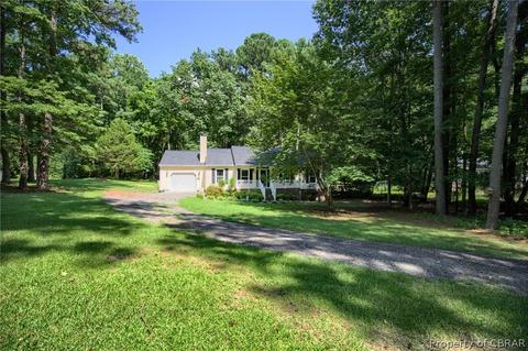 8475 Woodhaven Dr, Gloucester, VA 23061 photo 3