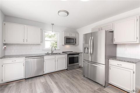 10137 Alberta Cir, Chesterfield, VA 23832 photo 14